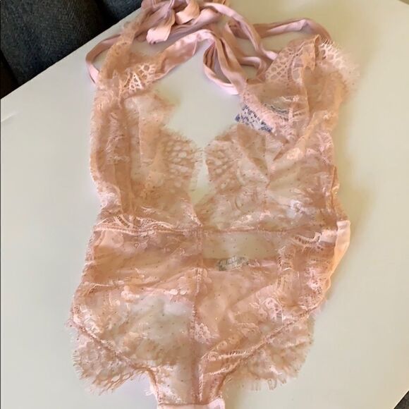 🌸Free People Showoff Bodysuit - Picture 3 of 5